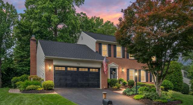 Photo of 8058 Oak Crest Ln, Fairfax Station, VA 22039