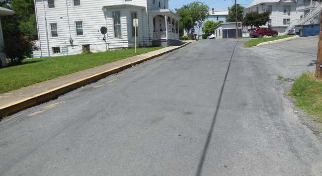 Photo of 207 N Main St, Edinburg, VA 22824