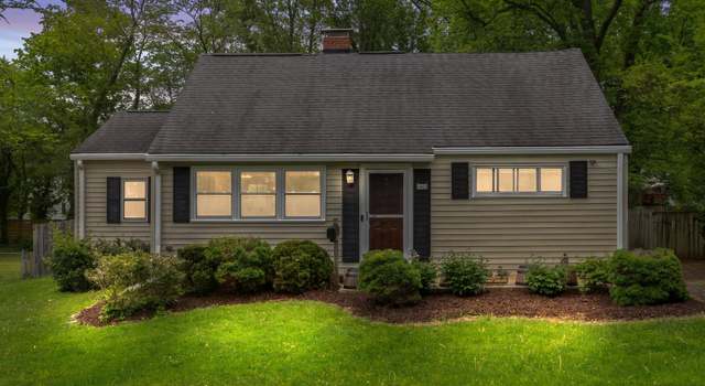 Photo of 6604 Barrett Rd, Falls Church, VA 22042