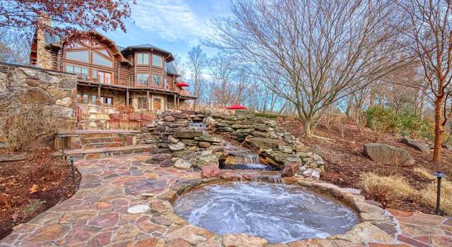 Photo of 610 Pin Oak Rd, Paw Paw, WV 25434