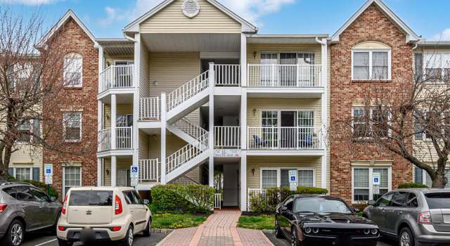 Photo of 39 Versailles Ct, Hamilton, NJ 08619
