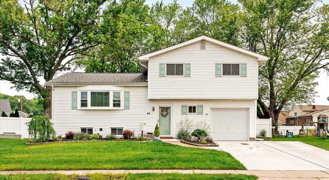 Photo of 44 Rolling Ln, Hamilton, NJ 08690