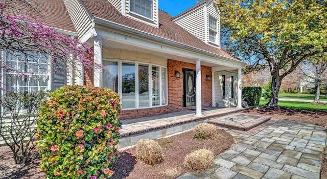Photo of 2 Becket Ct, Princeton Junction, NJ 08550