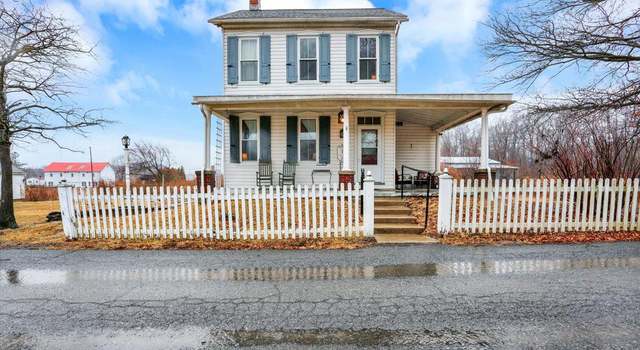 Photo of 19 Walnut St, Shoemakersville, PA 19555