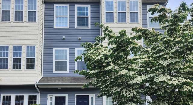 Property at 1 Fox Ct, Delran, NJ 08057, 2 beds, 2 baths