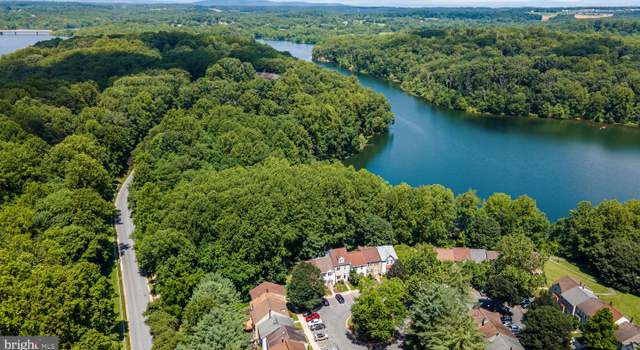 Photo of 39 Lake Park Ct #962, Germantown, MD 20874