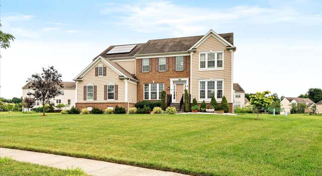 Photo of 9 Endeavor Blvd, Hightstown, NJ 08520