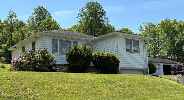 Photo of 49 Yorkshire Rd, Mohnton, PA 19540