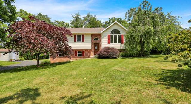 Photo of 129 Deck Rd, Womelsdorf, PA 19567