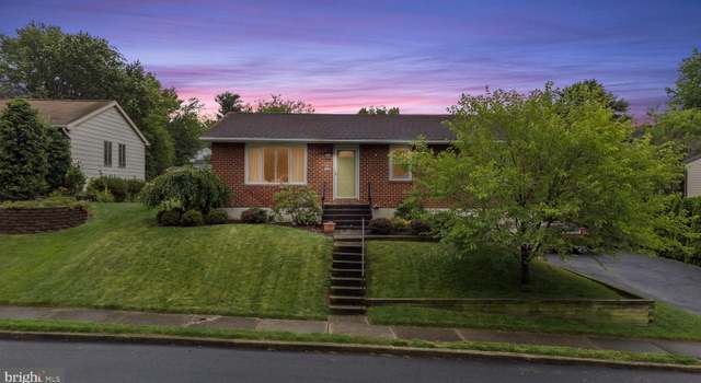 Photo of 1988 Linden Ln, Whitehall, PA 18052