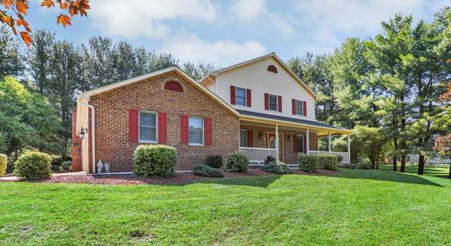 Photo of 63 Lindsay Ln, Hanover, PA 17331