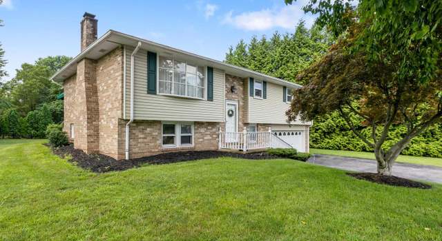 Photo of 3332 Groton Ln, Dover, PA 17315