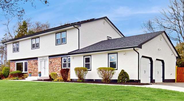 Photo of 11 Manor Ridge Dr, Princeton Junction, NJ 08550