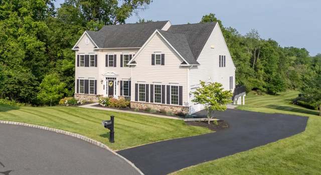 Photo of 3557 Kildare Ct, Center Valley, PA 18034