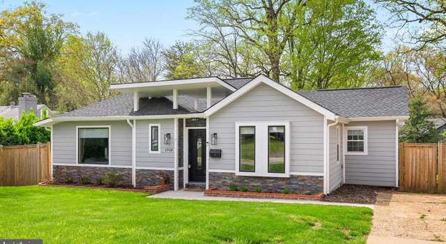 Photo of 2928 Fairmont St, Falls Church, VA 22042