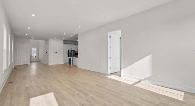 Photo of 43274 Greeley Sq, Ashburn, VA 20148