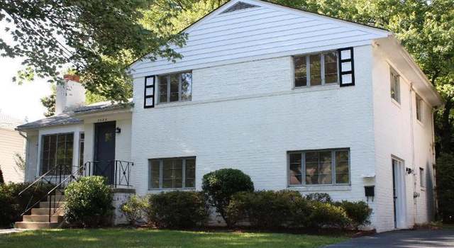Photo of 3405 Kenilworth DRIVEWAY, Chevy Chase, MD 20815