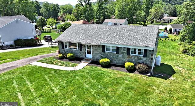 Photo of 10 Dorchester Rd, Collegeville, PA 19426