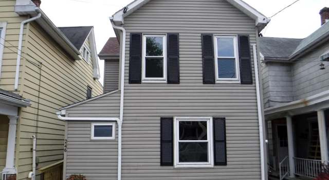 Photo of 246 Queen St W, Chambersburg, PA 17201