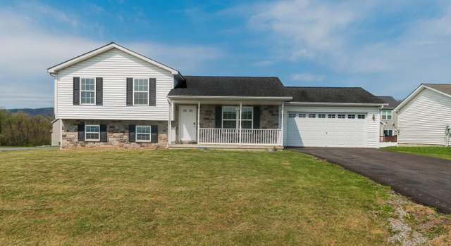 Photo of 17 Shuykill Dr, Martinsburg, WV 25403