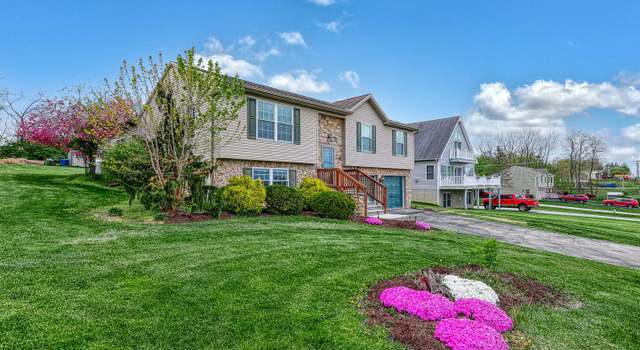 Photo of 18 Schofield Dr, East Berlin, PA 17316