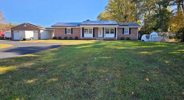 Property at 2120 Papas Ln, Lusby, MD 20657, 3 beds, 2 baths