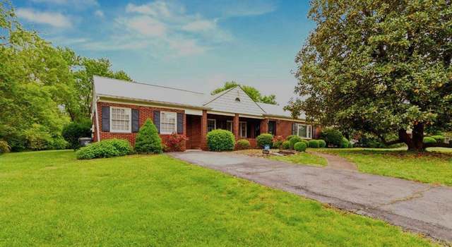 Photo of 9005 Longstreet Dr, Manassas, VA 20110