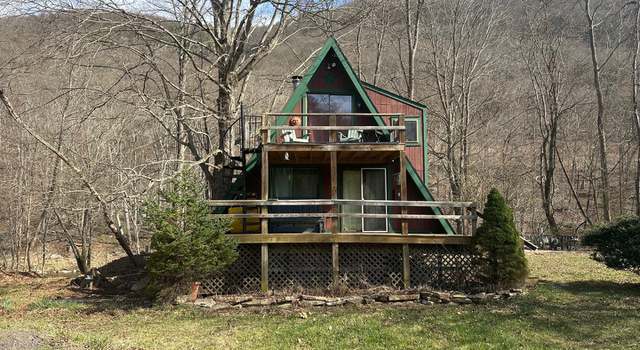 Photo of 995 Clarion Ln, Great Cacapon, WV 25422