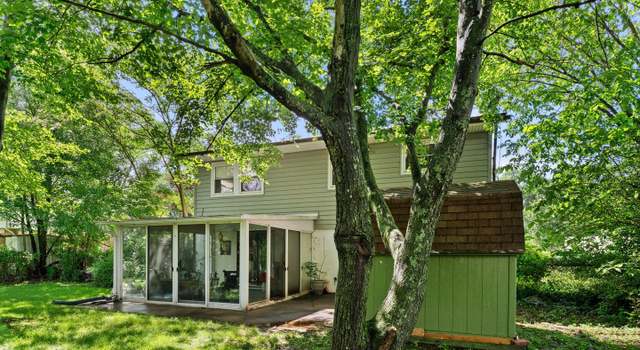 Photo of 1006 S Ironwood Rd, Sterling, VA 20164