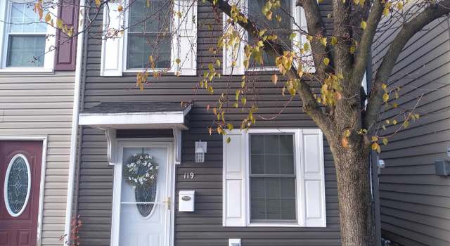 Photo of 119 N Market St, Mechanicsburg, PA 17055