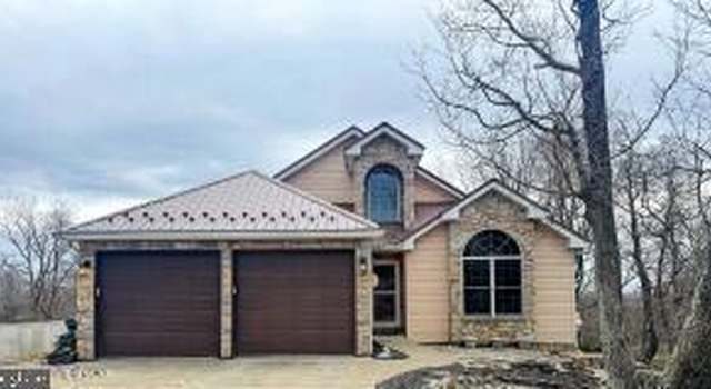 Photo of 31 Shinnecock Hills Ln, Hazle Township, PA 18202