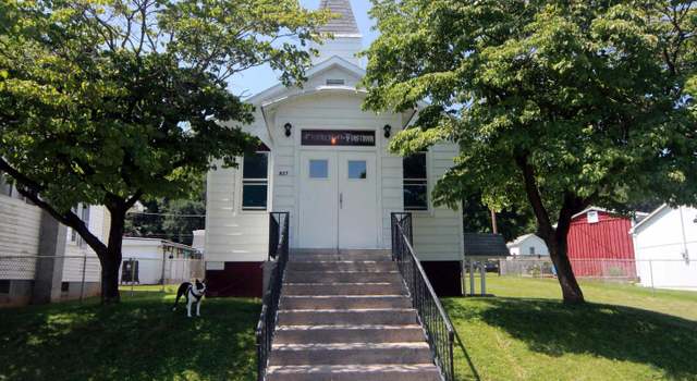 Photo of 827 W 5th St, Lewistown, PA 17044