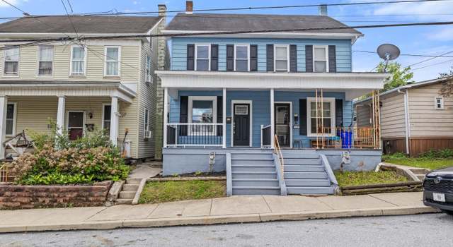 Photo of 68 W Maple St, Dallastown, PA 17313