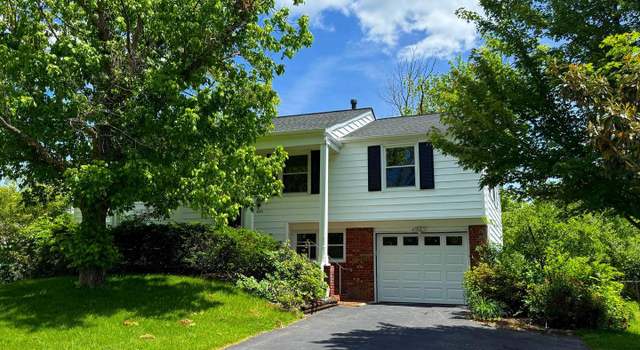 Photo of 4205 Middle Ridge Dr, Fairfax, VA 22033