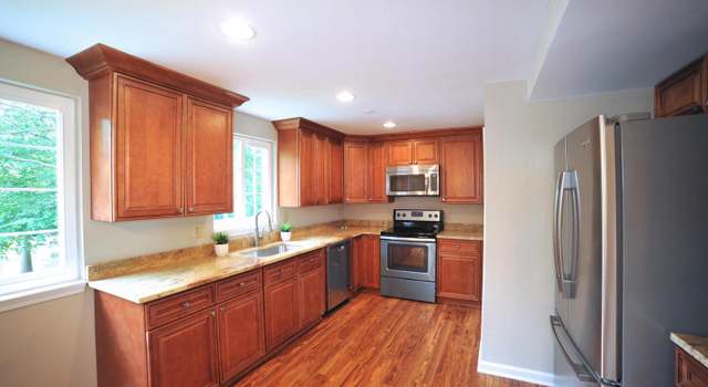 Photo of 8659 Maple Glen Ct, Springfield, VA 22153