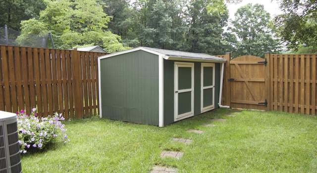 Photo of 8659 Maple Glen Ct, Springfield, VA 22153