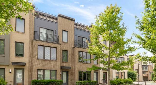 Photo of 10372 Jacobsen St, Bethesda, MD 20817