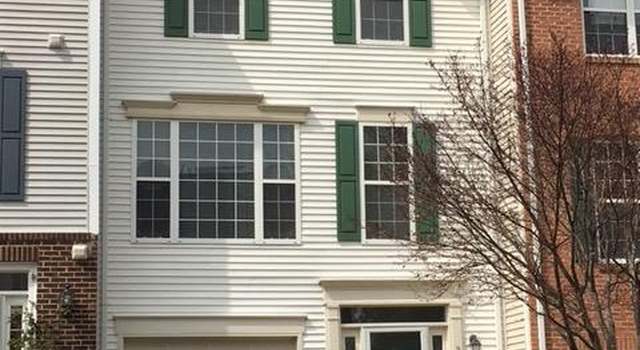 Photo of 9404 Black Hawk Ct, Manassas Park, VA 20111