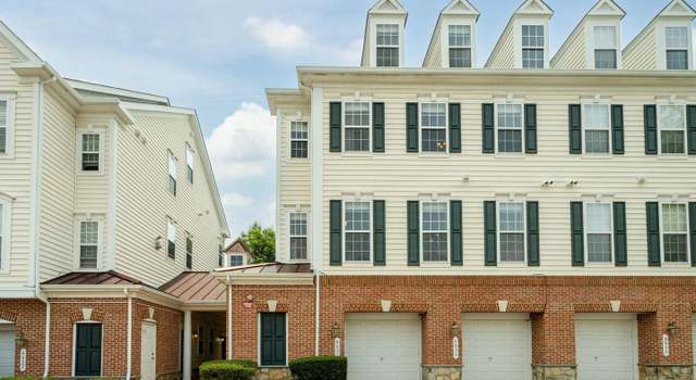 Photo of 6831 Hampton Bay Ln, Gainesville, VA 20155