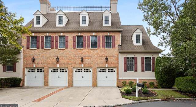 Photo of 7 Collins Mill Ct, Moorestown, NJ 08057