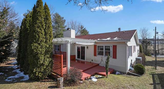 Photo of 1625 Teepee Dr, Auburn, PA 17922