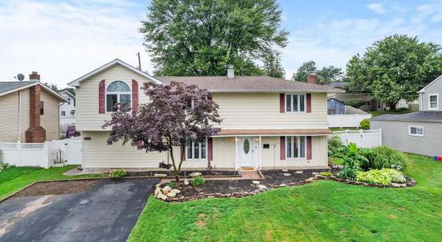 Photo of 173 Twin Oak Dr, Levittown, PA 19056