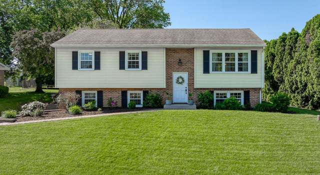 Photo of 2436 Ellendale Dr, Lancaster, PA 17602