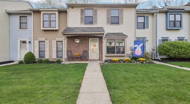 Photo of 9 Stratton Ct, Robbinsville, NJ 08691