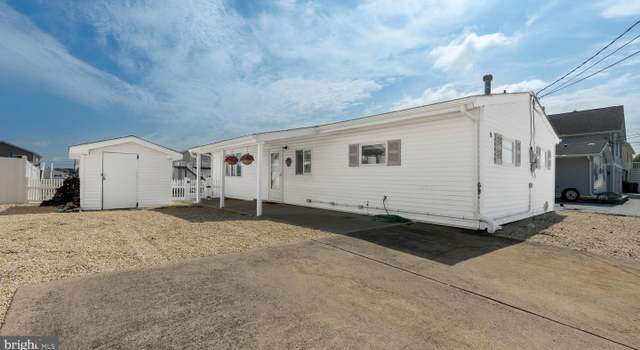 Photo of 8 W Raritan Dr, Little Egg Harbor Twp, NJ 08087
