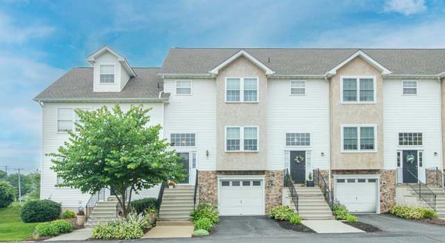 Photo of 2008 Hampton Ct, Morgantown, PA 19543