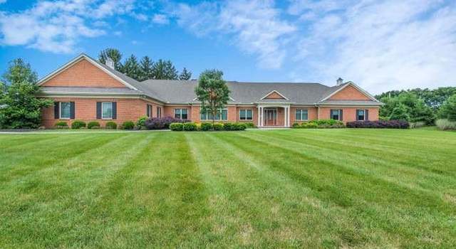 Photo of 7050 Creek Crossing Dr, Harrisburg, PA 17111
