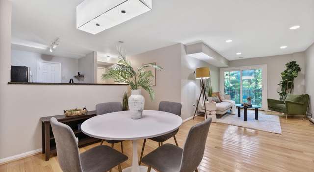 Photo of 2050 N Calvert St #106, Arlington, VA 22201
