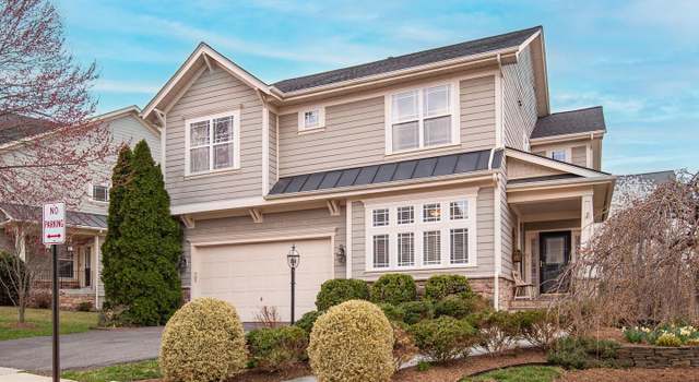 Property at 293 Ariel Dr NE, Leesburg, VA 20176, 4 beds, 3.5 baths
