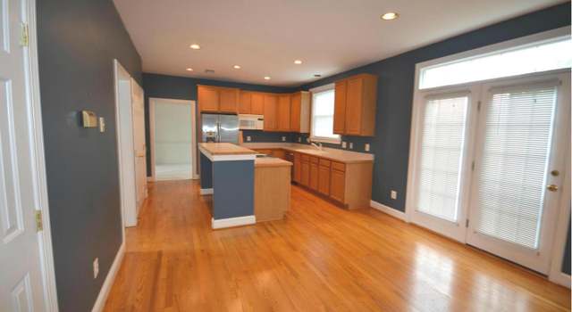 Photo of 20937 Nerine Ct, Sterling, VA 20165